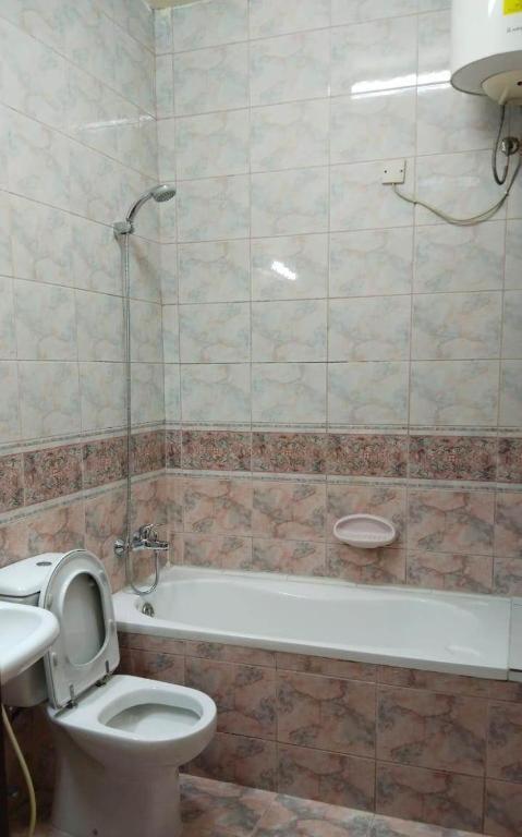 Holiday Home 2 Bedrooms Apartment For Family Only 샤르자 외부 사진